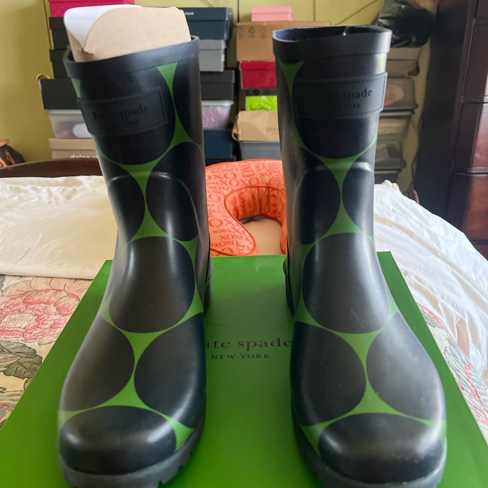 Kate Spade Black and Green Winter Boots